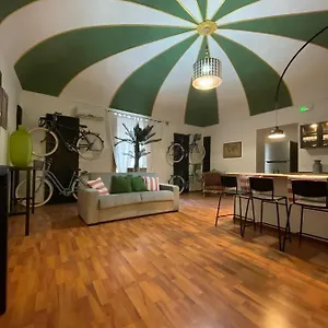 Ελέγξτε τη διαθεσιμότητα